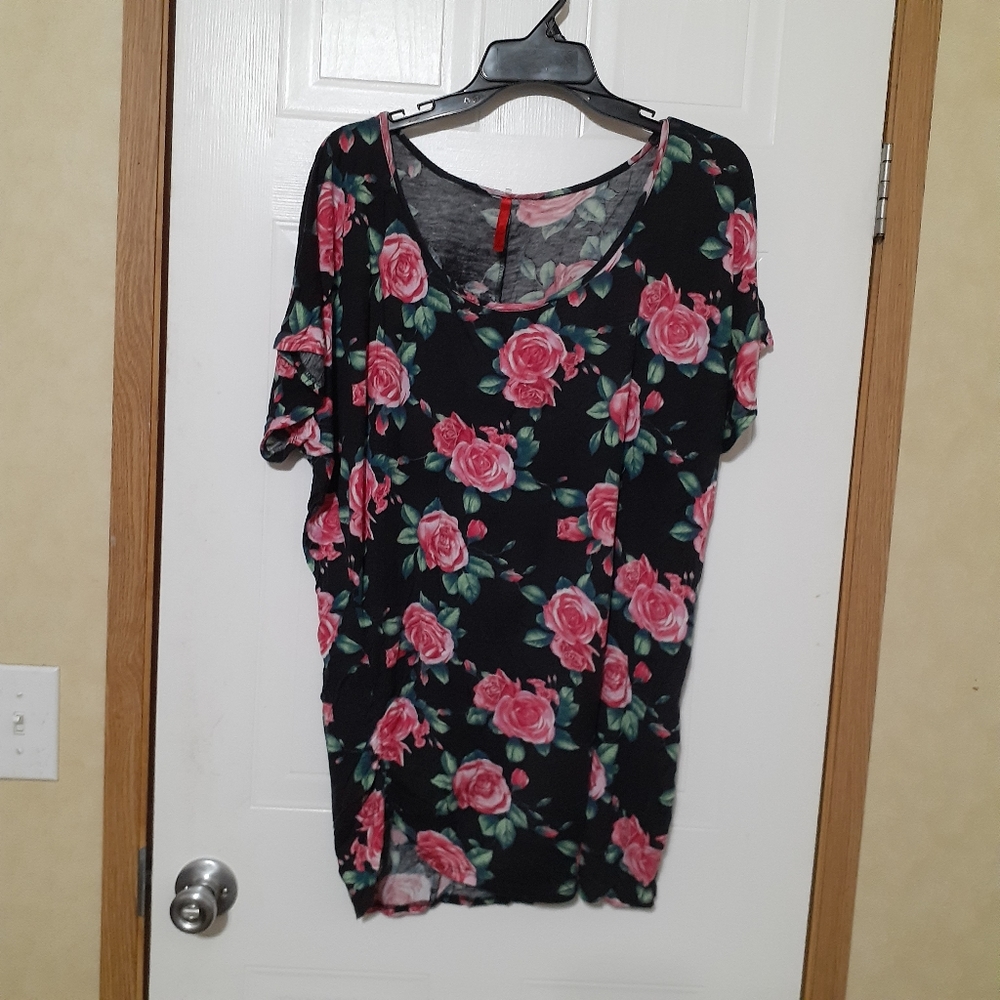 Plus short sleeved blouse